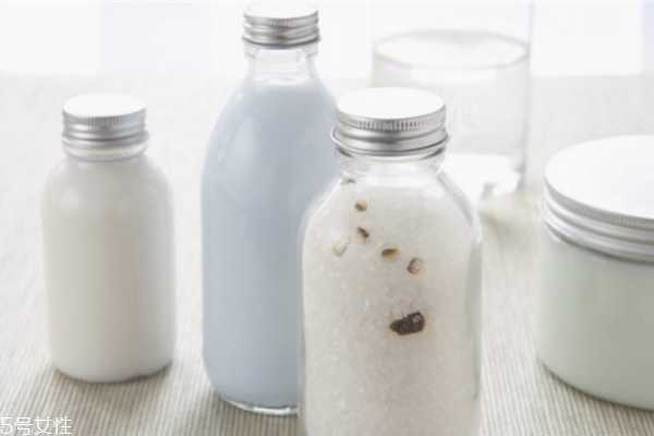 浴盐可以代替沐浴露吗