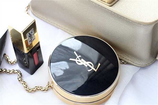 圣罗兰气垫适合什么年纪的人 圣罗兰气垫适合什么年纪的人