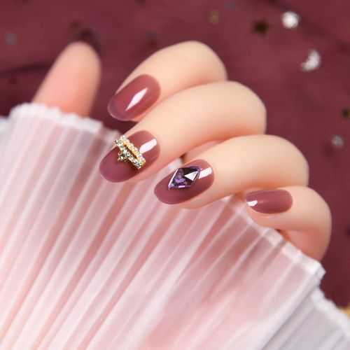 指甲油含有镭元素吗