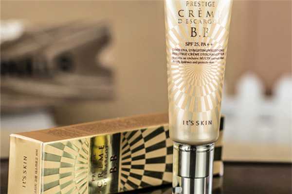 黄皮肤素颜也能涂的四支口红推荐！