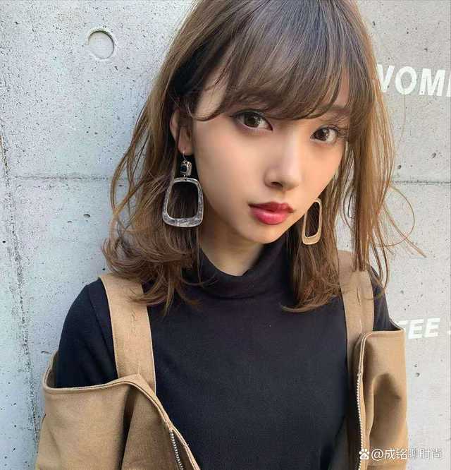 长脸女生适合什么样的刘海发型