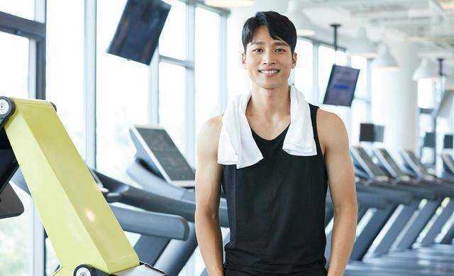 为何男人的枕头总是容易发黄？