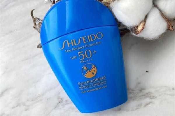 资生堂蓝胖子防晒霜适合油皮吗 资生堂蓝胖子防晒霜适合油皮吗