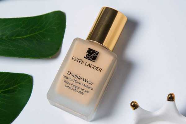 雅诗兰黛dw上妆手法 雅诗兰黛dw上妆手法