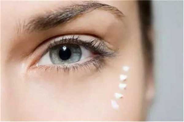 眼睛下面有细纹怎么办呢 这样做比较好