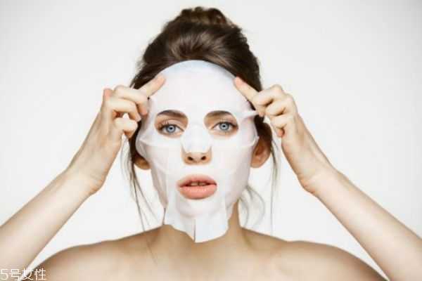 精油和面膜的使用顺序 精油和面膜的使用顺序