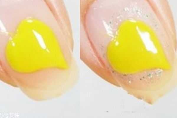 蓝色钻石美甲教程 蓝色小花美甲教程