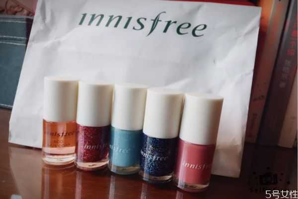 用灯烤的美甲如何卸掉？指甲油怎么洗掉小窍门