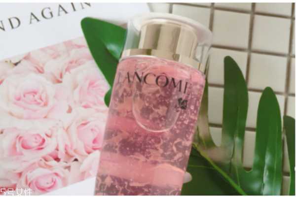 兰蔻玫瑰花瓣水适合肤质年龄