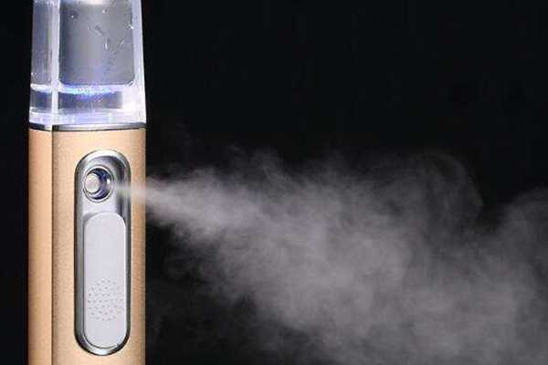 保湿喷雾和爽肤水的区别 保湿喷雾和爽肤水的区别