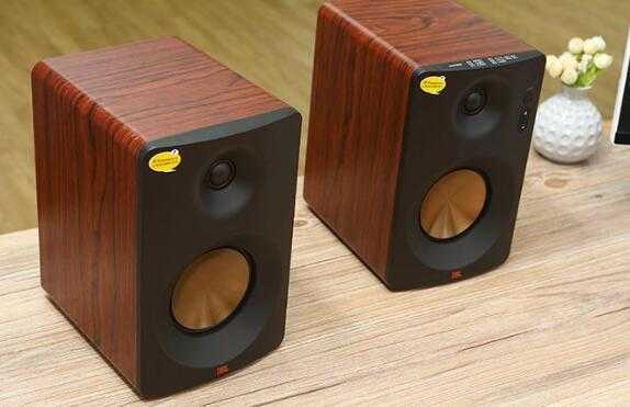 jblcm220属于什么档次 jblcm220属于什么档次