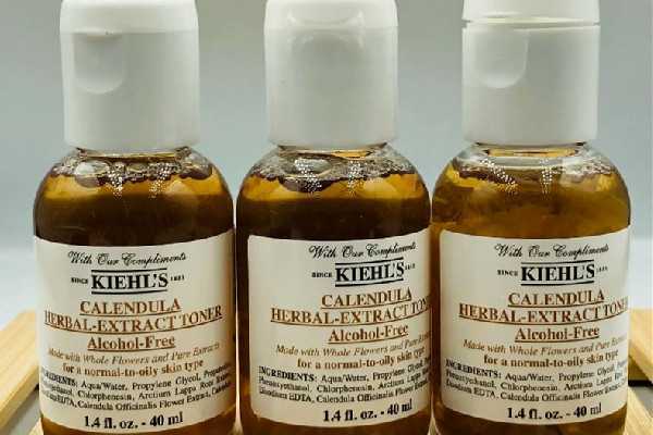 科颜氏金盏花爽肤水和兰蔻粉水哪个好用 科颜氏金盏花爽肤水适合什么年龄