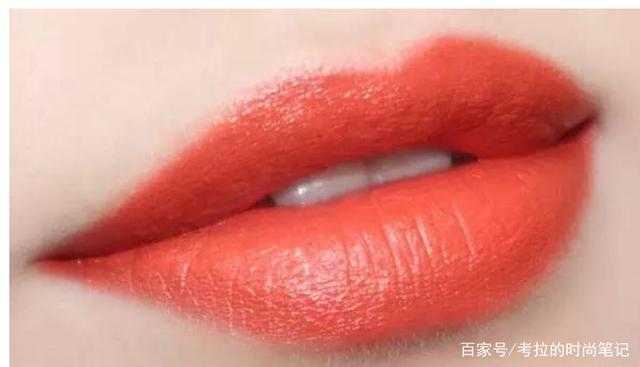 口红怎么选择适合自己的颜色 口红怎么选择适合自己的颜色