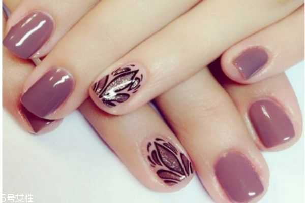 经常做美甲有什么危害吗？多久做一次美甲最好呢