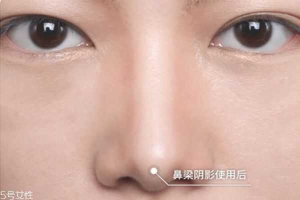 修容棒怎么画鼻子 鼻影的画法图解