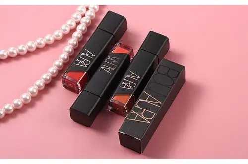 染唇液一般什么时间用最合适 染唇液一般什么时间用最合适