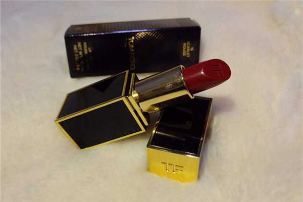 tf属于奢侈品牌吗