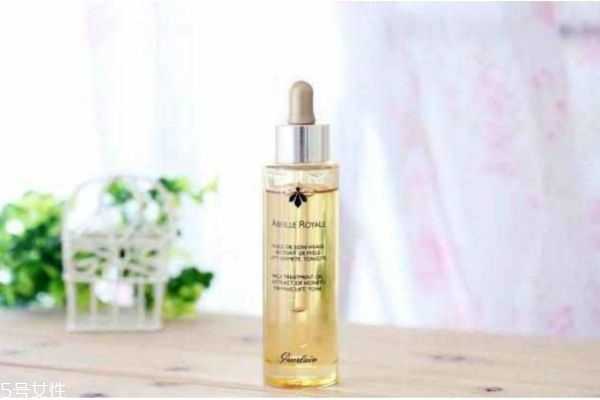 40岁用什么精华液好