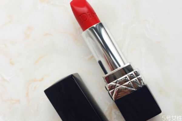 口红放久了变干怎么处理？口红可以放多久