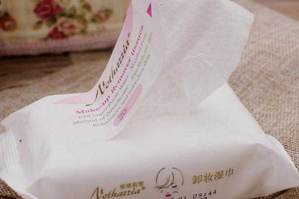 卸妆湿巾保质期多久？卸妆湿巾过期了还能用吗