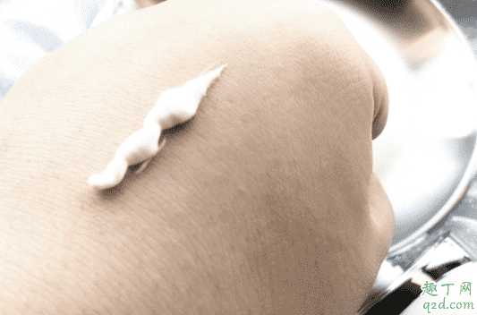 香蒲丽防晒霜挤不出来怎么办?香蒲丽防晒霜要卸妆吗 香蒲丽防晒霜挤不出来怎么办?香蒲丽防晒霜要卸妆吗