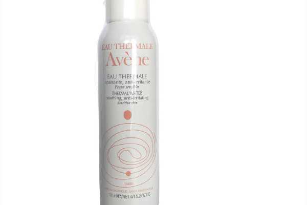 保湿水的作用和功效 保湿水可以收缩毛孔吗