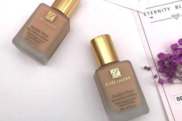 雅诗兰黛dw粉底液