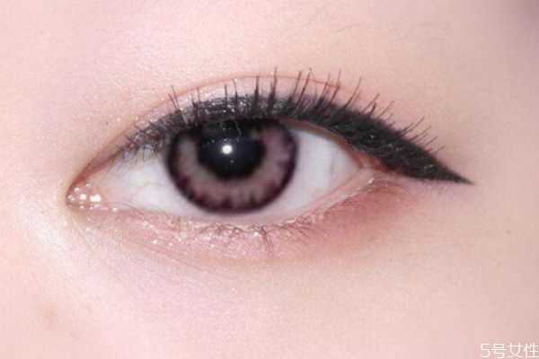黑色眼线笔适合什么人