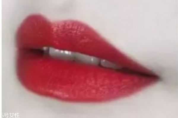 皮肤比较黄涂什么口红？皮肤暗黄推荐几款口红