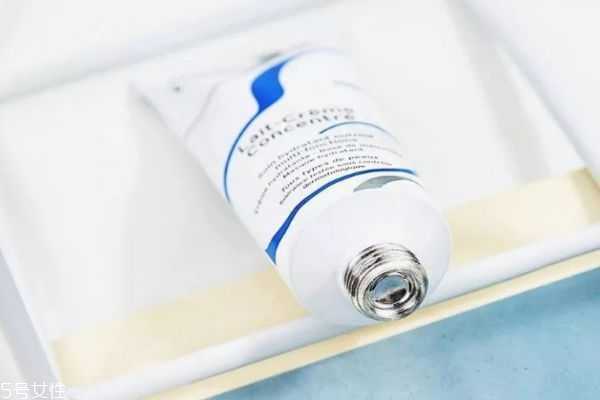 法国大宝深蓝浅蓝的区别