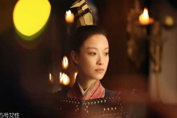 秋季痘痘肌怎么补水