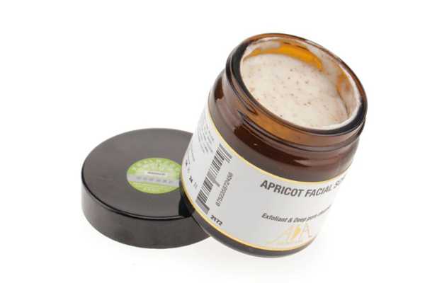 磨砂膏是在沐浴露前还是后?磨砂膏可以当沐浴露用吗 磨砂膏是在沐浴露前还是后?磨砂膏可以当沐浴露用吗