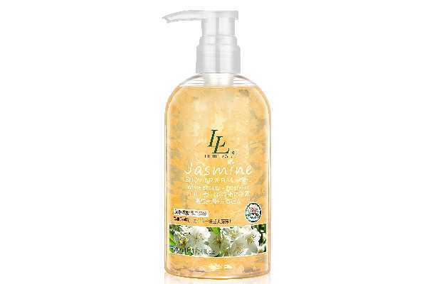 沐浴露和磨砂膏先用哪个