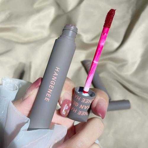 唇膏的主要功效是什么