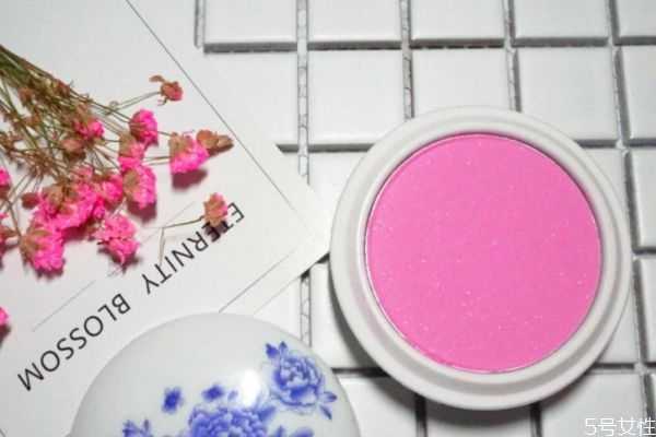 谢馥春腮红怎么样？谢馥春胭脂用什么上妆