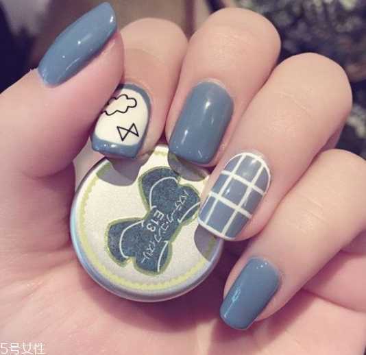 灰色系美甲有哪些 灰色系美甲图片大全