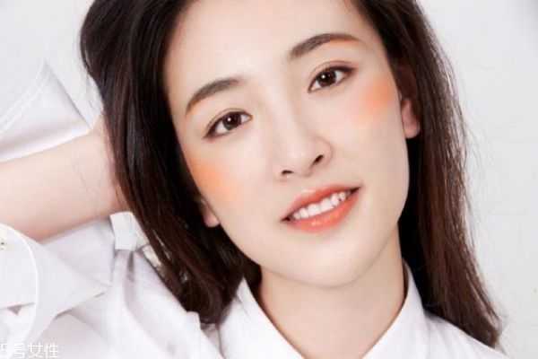 腮红的颜色怎么选择？腮红颜色选择