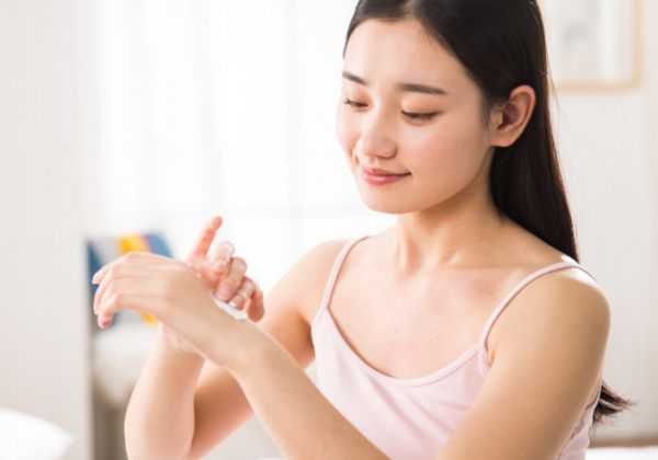 润肤乳可以擦全身吗 润肤乳可以擦全身吗