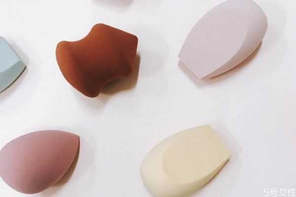 化妆海绵需要打湿再用吗