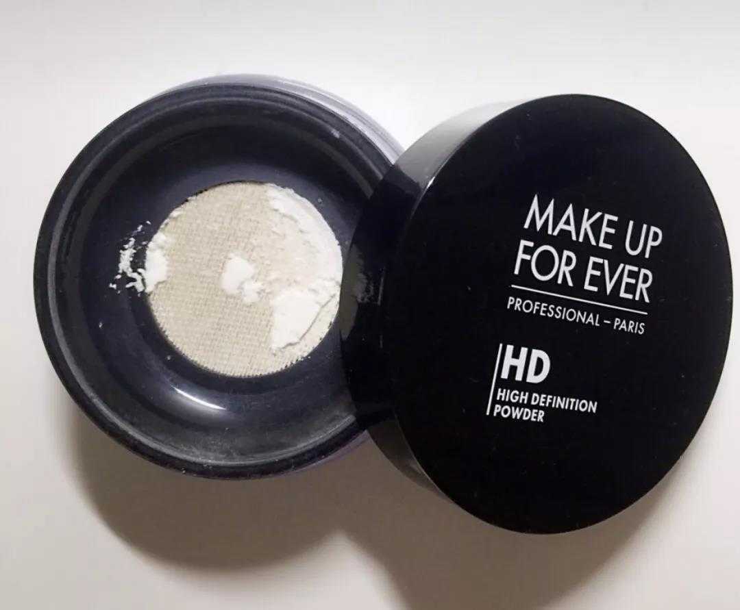 散粉和粉饼哪个好用