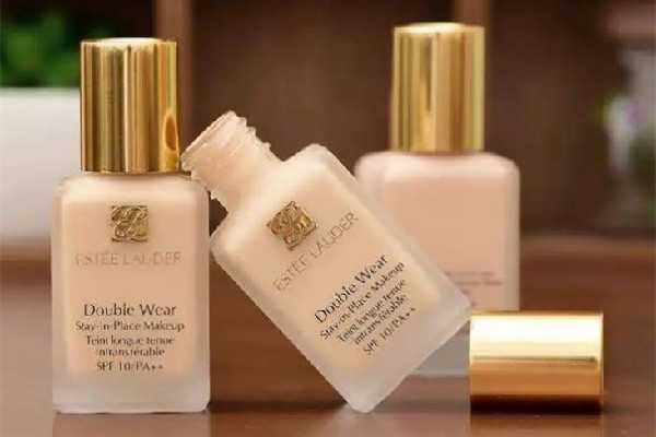 雅诗兰黛dw粉底液有隔离防晒效果吗 雅诗兰黛dw粉底液有隔离防晒效果吗