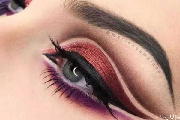 睫毛胶水打开多久不能用了?睫毛胶水开封保存方法 睫毛胶水打开多久不能用了?睫毛胶水开封保存方法