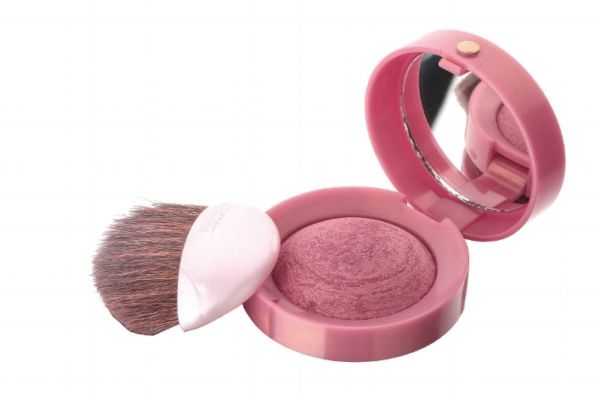 如何测试腮红过不过敏？为什么会对腮红过敏