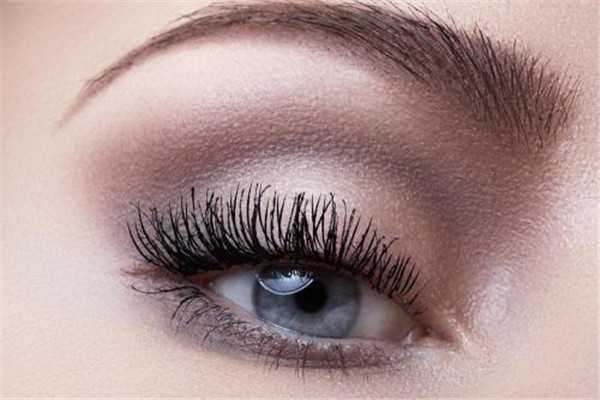 黑眼圈能自己消失吗