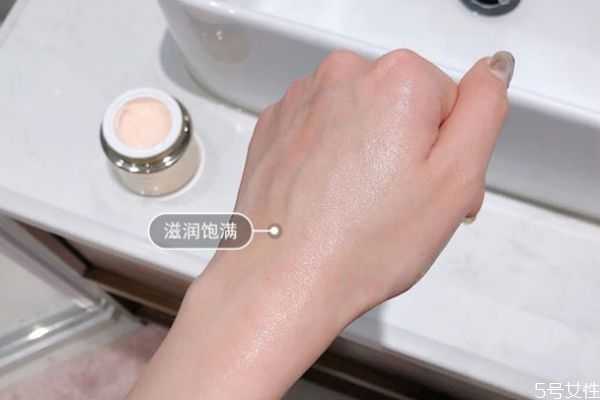 兰蔻菁纯面霜和海蓝之谜哪个好用？兰蔻菁纯面霜使用方法