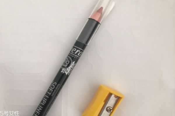 lavera拉薇天然有机唇线笔保质期 lavera拉薇天然有机唇线笔保质期