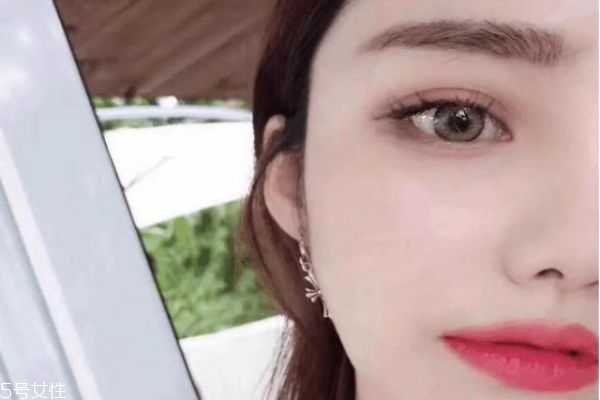 硅水凝胶美瞳怎么样？硅水凝胶美瞳与普通美瞳有什么区别