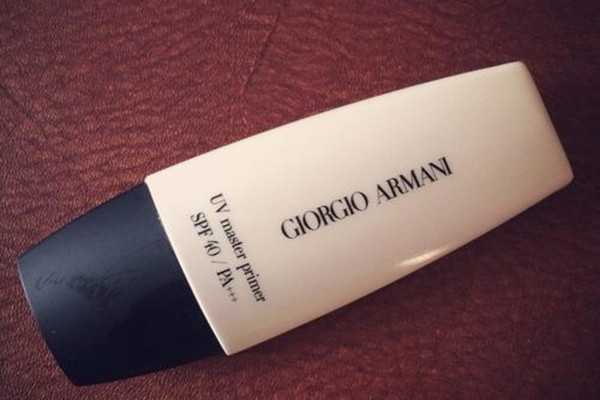 阿玛尼晶柔光韵防晒乳质地怎么样?阿玛尼晶柔光韵防晒乳如何用 阿玛尼晶柔光韵防晒乳质地怎么样?阿玛尼晶柔光韵防晒乳如何用