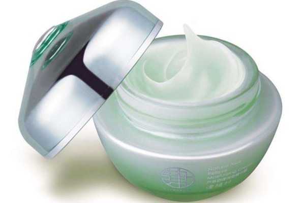 精华霜属于霜还是精华 精华霜属于霜还是精华