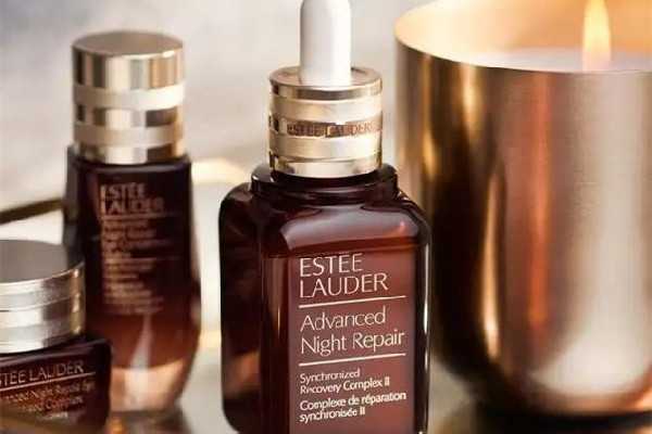 雅诗兰黛小棕瓶是眼霜还是精华 雅诗兰黛小棕瓶是眼霜还是精华